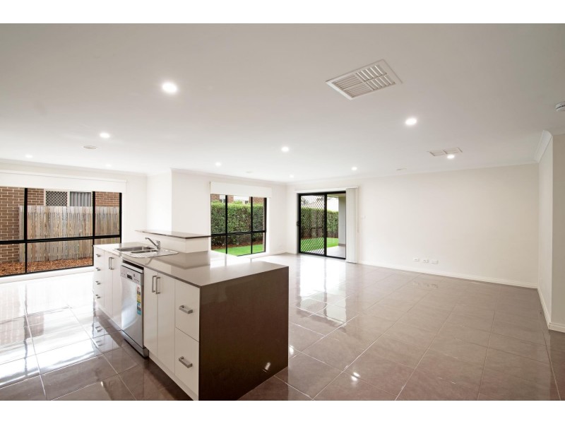 4 Renfree Street, Casey ACT 2913