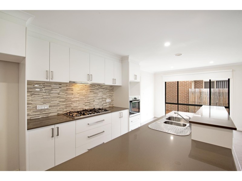 4 Renfree Street, Casey ACT 2913