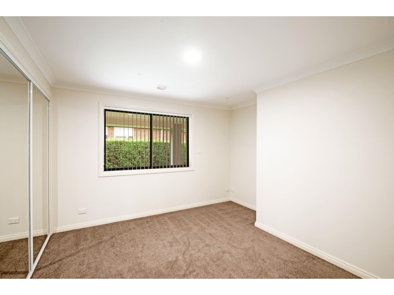 4 Renfree Street, Casey ACT 2913