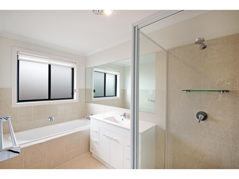 4 Renfree Street, Casey ACT 2913