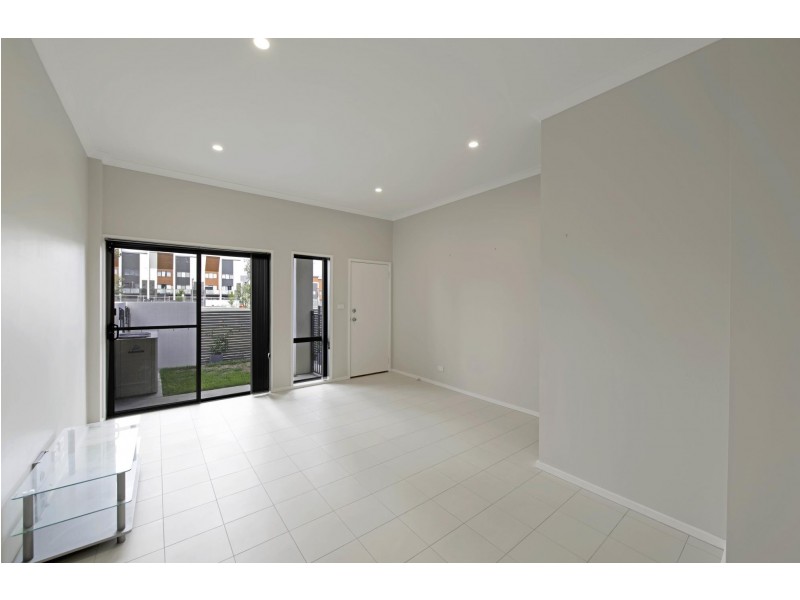 20/50 Henry Kendall Street, Franklin ACT 2913