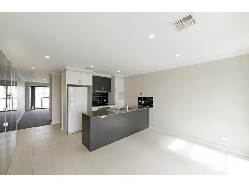 20/50 Henry Kendall Street, Franklin ACT 2913