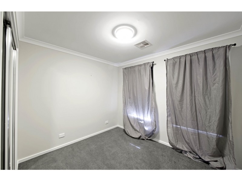 20/50 Henry Kendall Street, Franklin ACT 2913