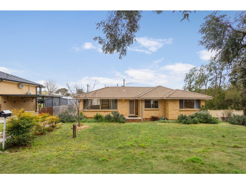 34 Brownless Street, Macgregor ACT 2615