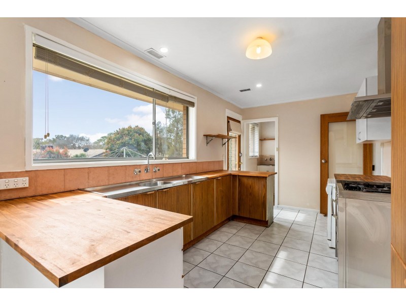 34 Brownless Street, Macgregor ACT 2615