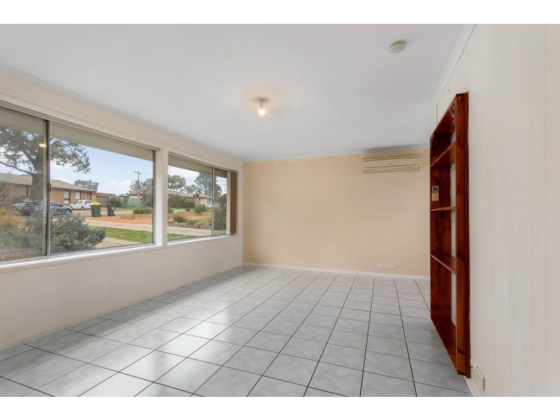 34 Brownless Street, Macgregor ACT 2615