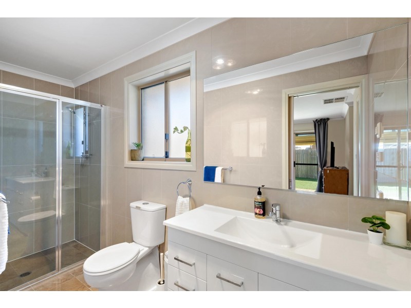 6 Hesba Brinsmead Street, Franklin ACT 2913