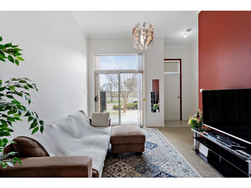 37/144 Flemington Road, Harrison ACT 2914