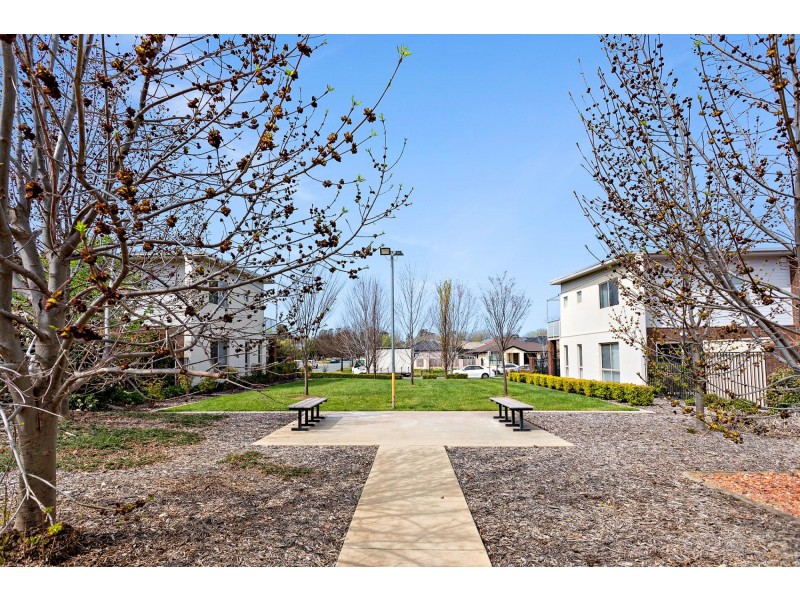 37/144 Flemington Road, Harrison ACT 2914