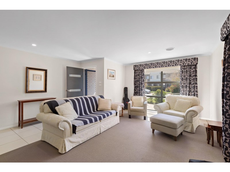 44 Zakharov Avenue, Forde ACT 2914