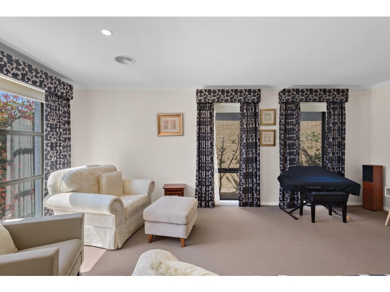 44 Zakharov Avenue, Forde ACT 2914