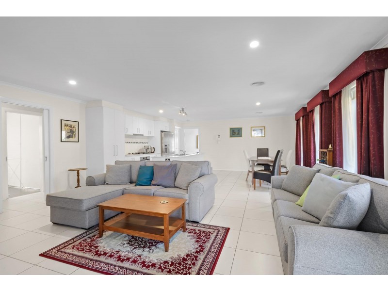 44 Zakharov Avenue, Forde ACT 2914