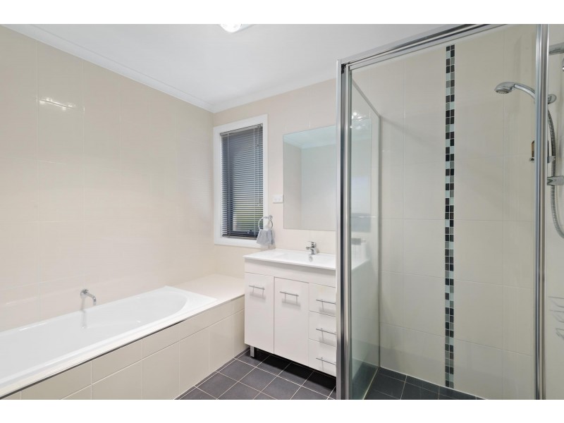 44 Zakharov Avenue, Forde ACT 2914