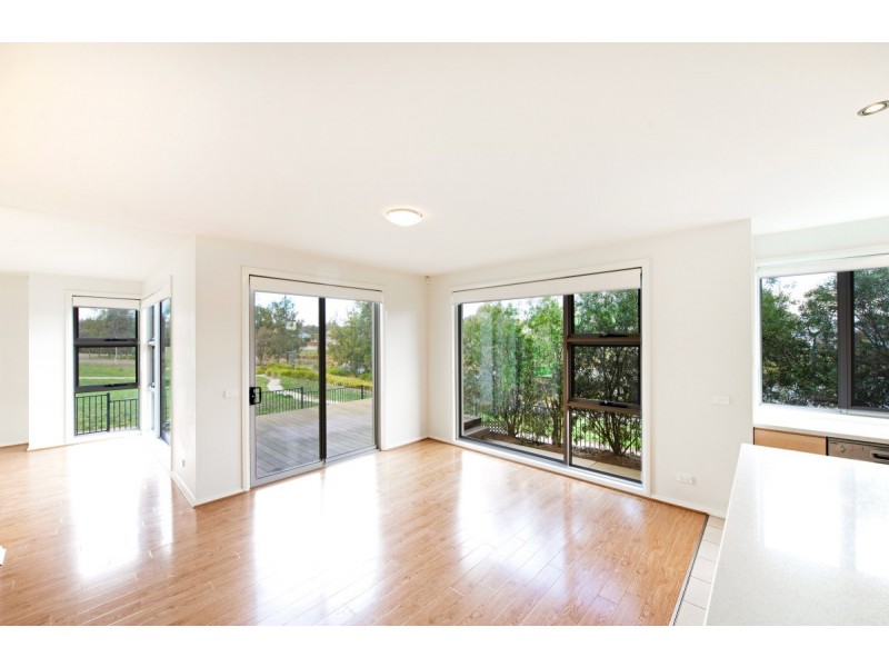 2/30 Tom Nicholas Crescent, Forde ACT 2914