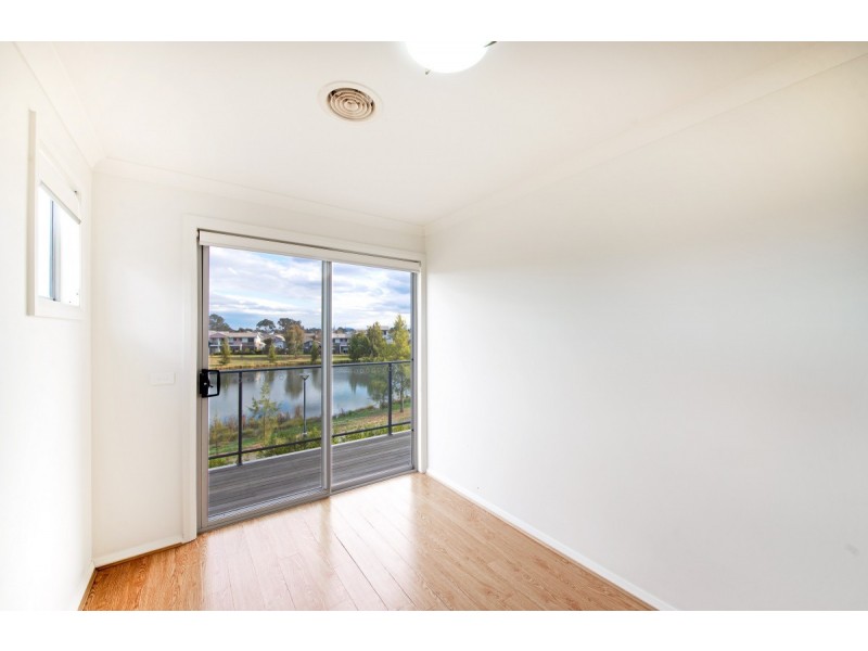 2/30 Tom Nicholas Crescent, Forde ACT 2914