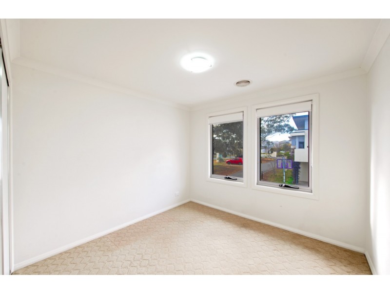 2/30 Tom Nicholas Crescent, Forde ACT 2914