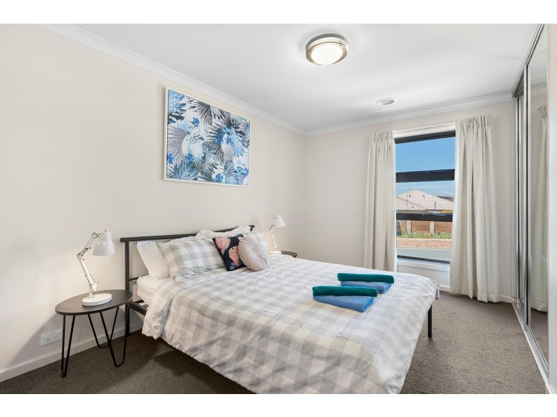 2 Dinah Street, Bonner ACT 2914