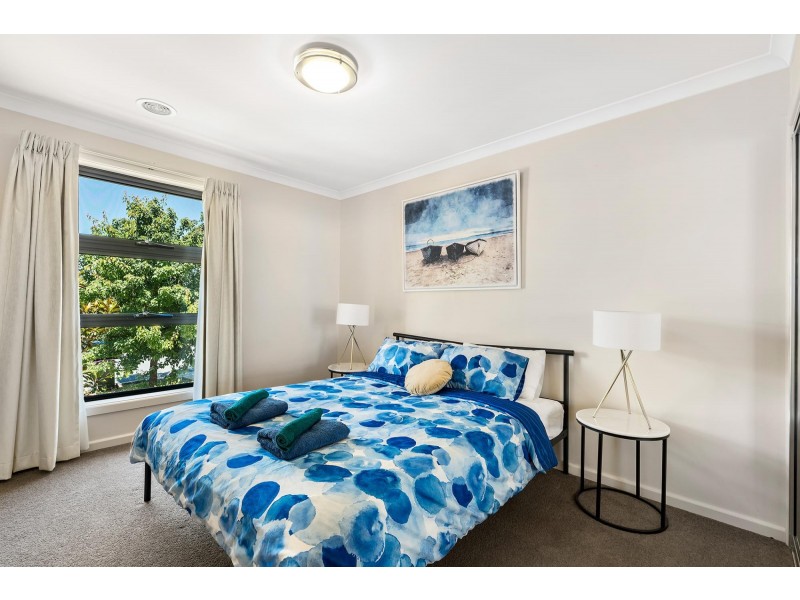 2 Dinah Street, Bonner ACT 2914
