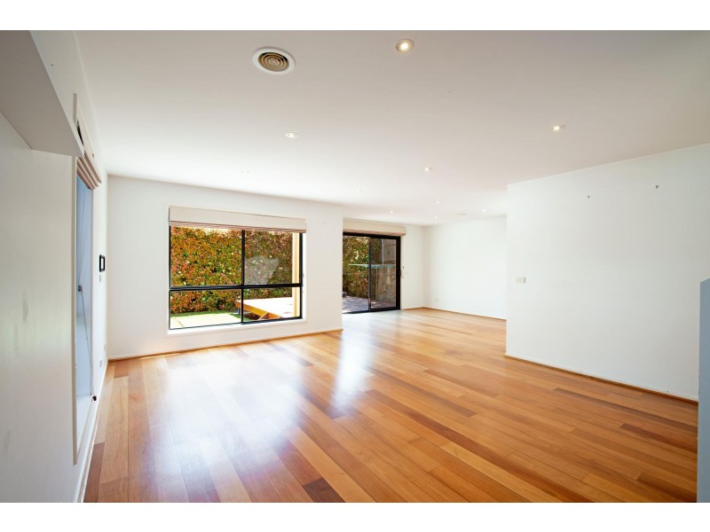 1/12 Winarlia Lane, Gungahlin ACT 2912