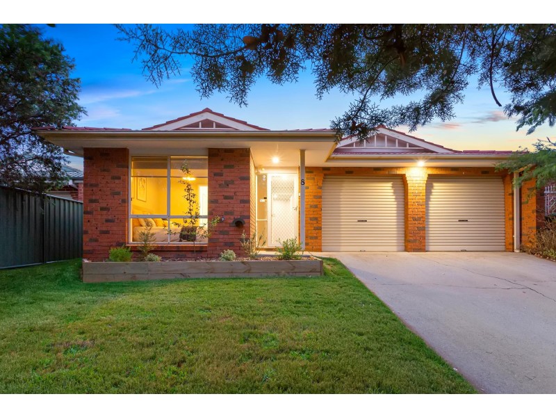 8 Maynard Street, Ngunnawal ACT 2913