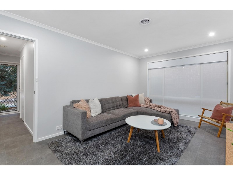 8 Maynard Street, Ngunnawal ACT 2913