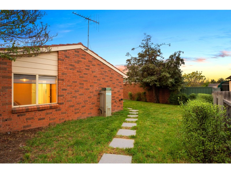 8 Maynard Street, Ngunnawal ACT 2913