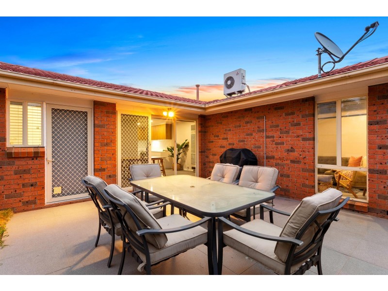8 Maynard Street, Ngunnawal ACT 2913