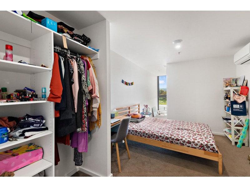 2/1 Anthony Rolfe Avenue, Gungahlin ACT 2912