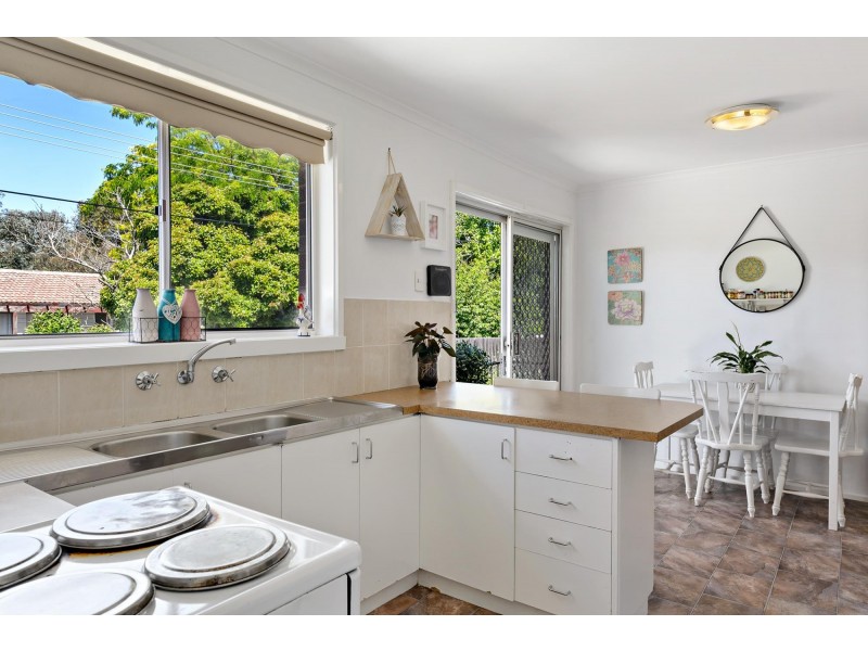 16 Meyers Place, Macgregor ACT 2615