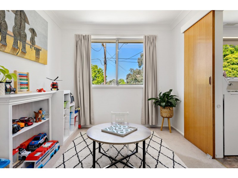 16 Meyers Place, Macgregor ACT 2615