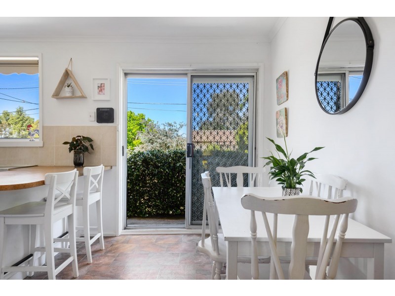 16 Meyers Place, Macgregor ACT 2615