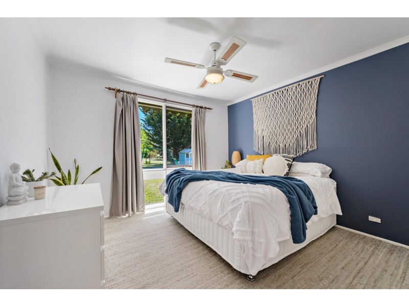 16 Meyers Place, Macgregor ACT 2615