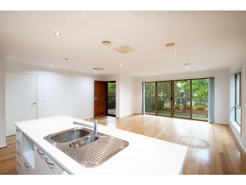 9 Grimstone Place, Franklin ACT 2913