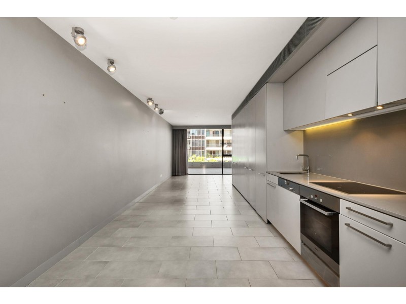 2/21 Eastlake Parade, Kingston ACT 2604