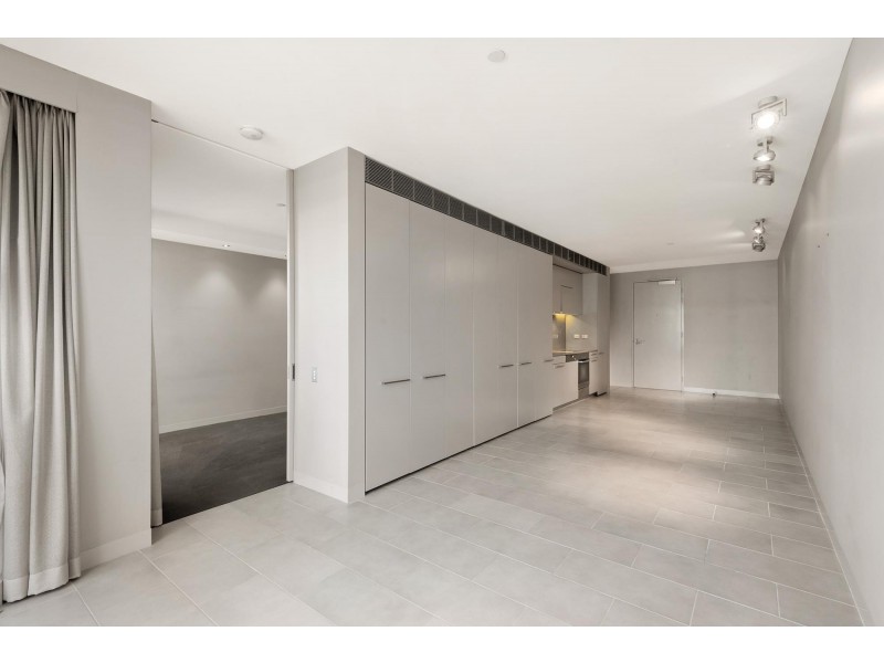 2/21 Eastlake Parade, Kingston ACT 2604