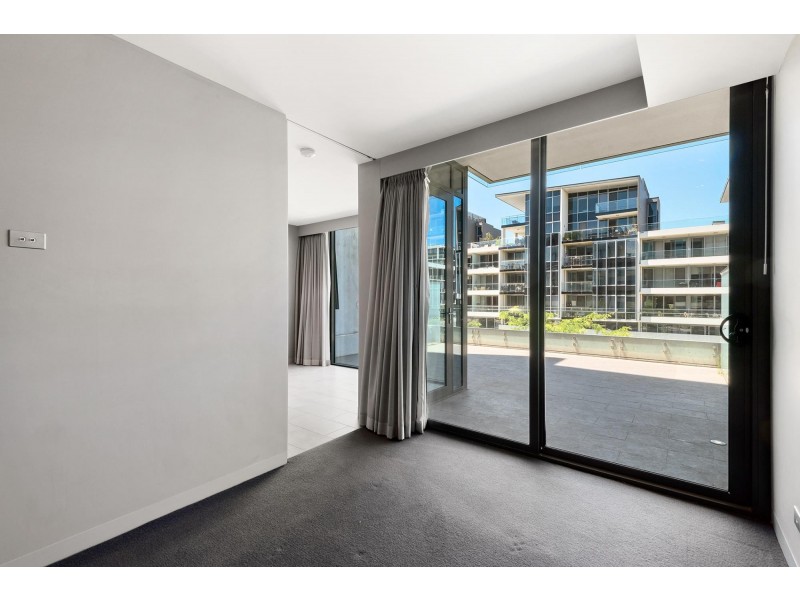 2/21 Eastlake Parade, Kingston ACT 2604