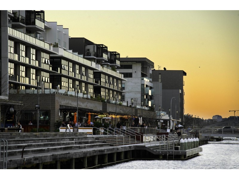 2/21 Eastlake Parade, Kingston ACT 2604