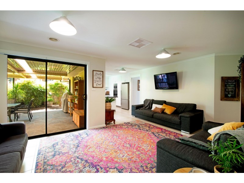 19 Henry Sutton Circuit, Dunlop ACT 2615