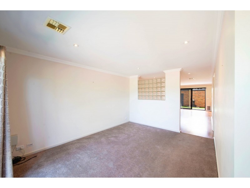 14 Glow Worm Grove, Harrison ACT 2914