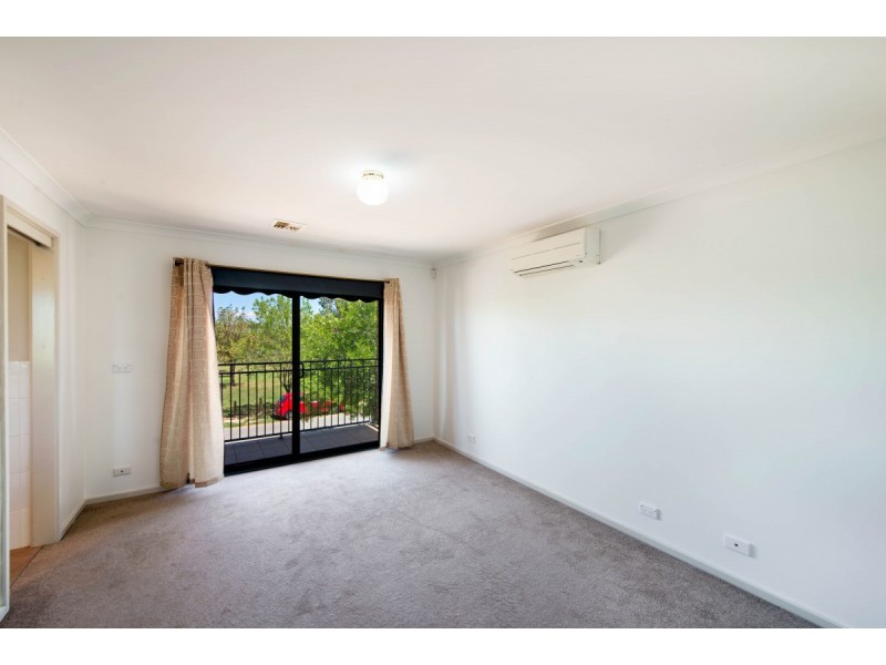 14 Glow Worm Grove, Harrison ACT 2914