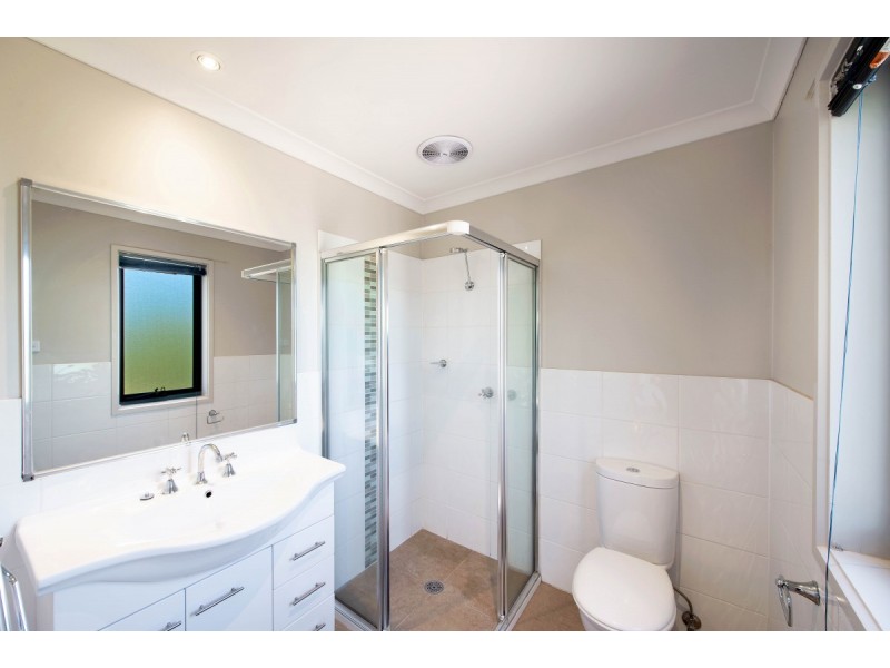 14 Glow Worm Grove, Harrison ACT 2914