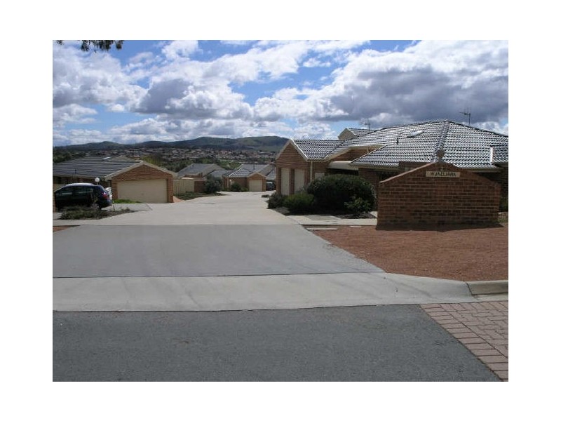 5/2 Lander Crescent, Amaroo ACT 2914