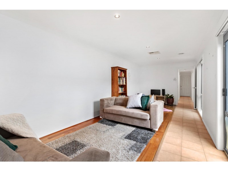 52 Ayrton Street, Gungahlin ACT 2912