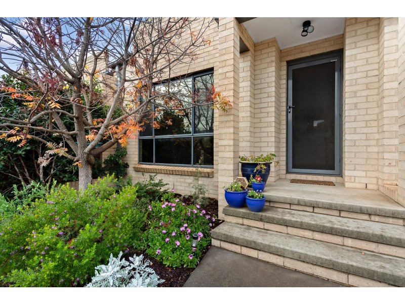 52 Ayrton Street, Gungahlin ACT 2912