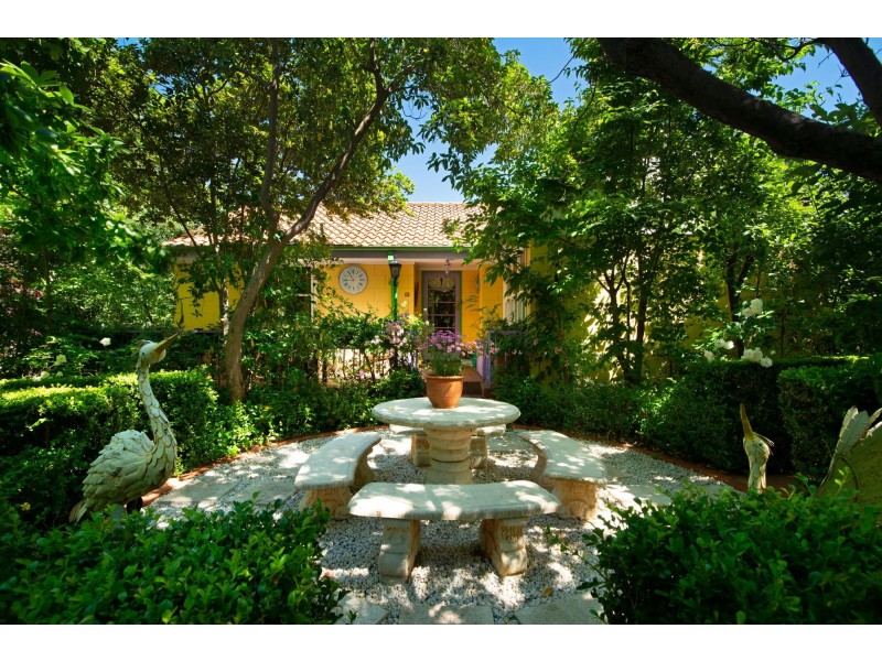 87 Schlich Street, Yarralumla ACT 2600