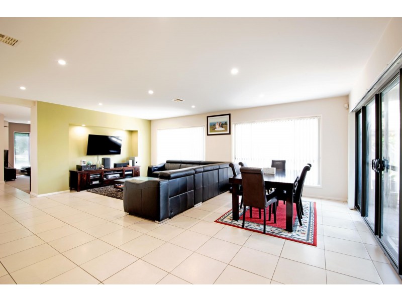 9 Phantom Street, Harrison ACT 2914