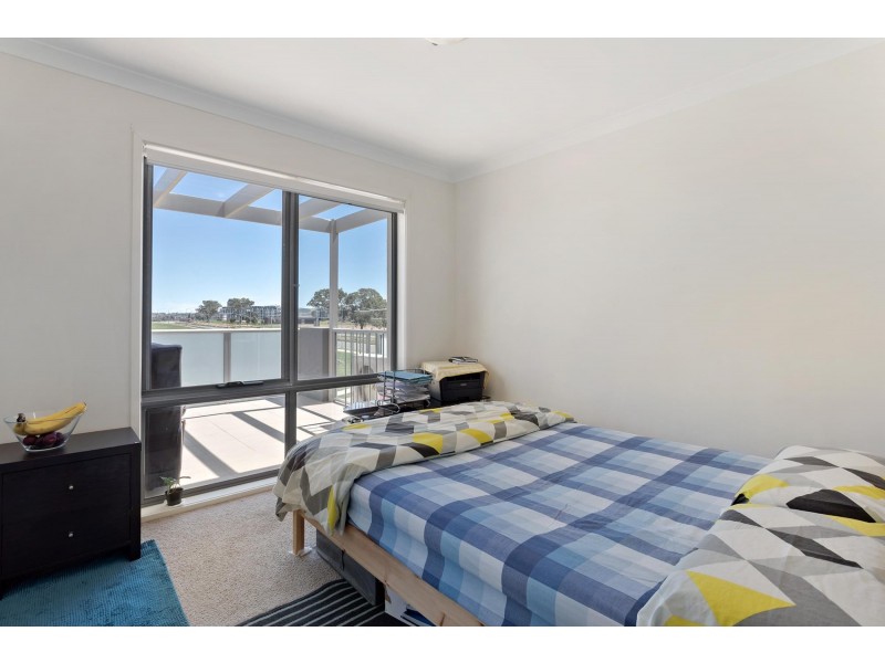 34/75 Elizabeth Jolley Crescent, Franklin ACT 2913