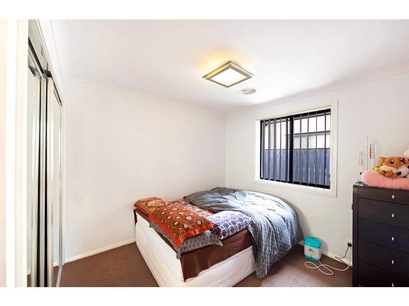5 Bruce Dittmar Street, Forde ACT 2914