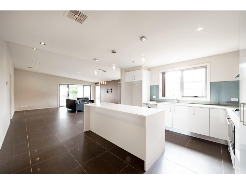 5 Essie Coffey Street, Bonner ACT 2914