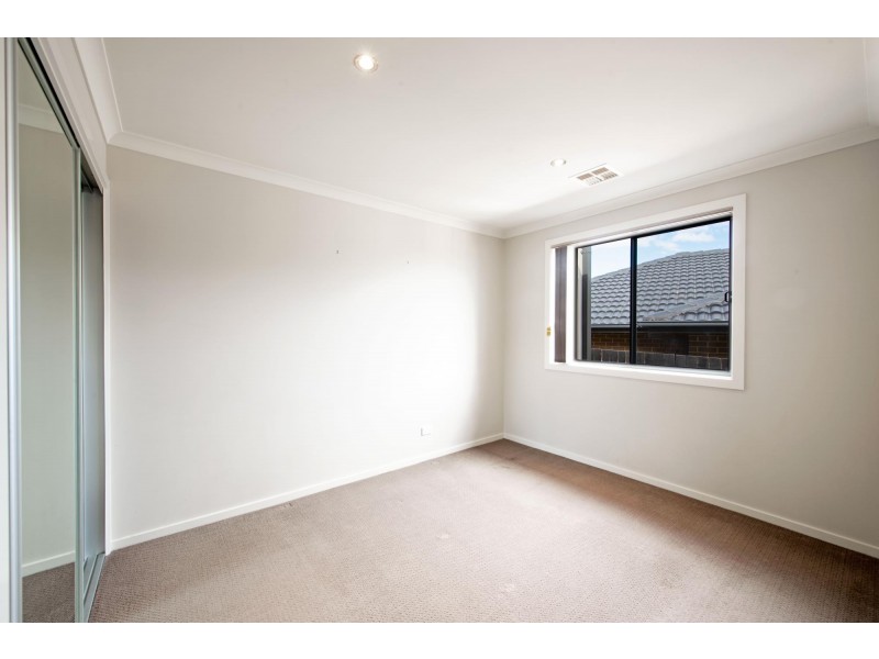 5 Essie Coffey Street, Bonner ACT 2914